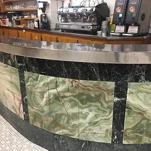 A La Pinte Du Nord Hotel