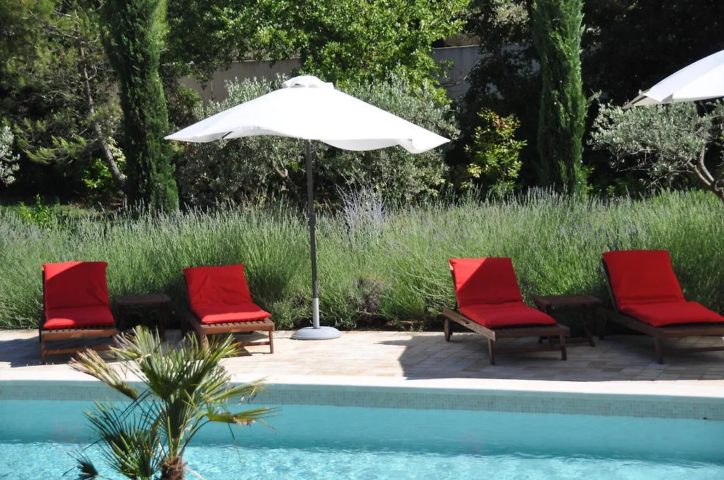 Le Clos Geraldy - Chambres D'Hotes De Charme, Piscine Et Spa 4*, Saint-Maximin-la-Sainte-Baume